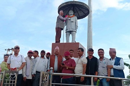 कांग्रेस बाँकेले मनायो गणेशमान स्मृति दिवस, माल्यार्पण र दीप प्रज्ज्वलन