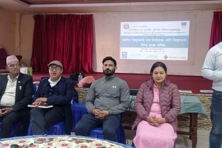 नेपालगञ्जका इलेक्ट्रिसियनलाई विद्युतीय आगलागी न्यूनीकरण सम्बन्धि तालिम