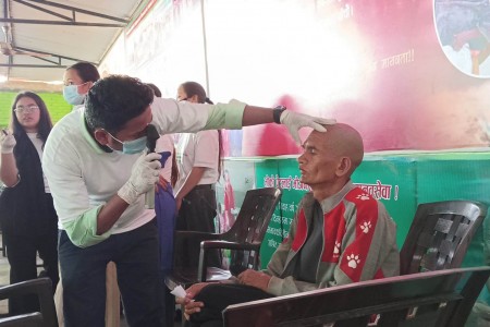 मानव सेवा आश्रममा निःशुल्क आँखा जाँच शिविर