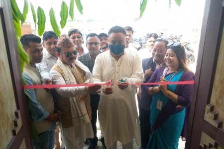 जानकी-३ इन्द्रपुरमा नवनिर्मित स्वास्थ्य चौकी भवनको उद्घाटन