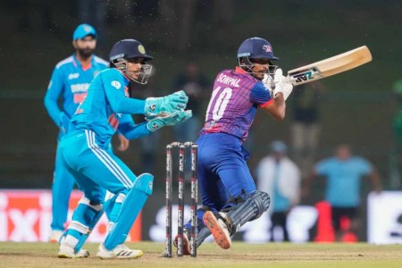 नेपालले भारतलाई दियो २३१ रनको लक्ष्य