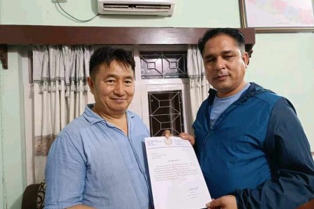 कुन्दनराज काफ्लेले दिए प्रमुख सचेतकबाट राजिनामा