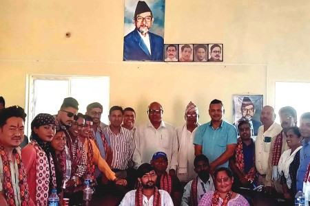 प्रेस युनियन र मुस्लिम संघका नवनिर्वाचितलाई कांग्रेसको बधाई र सम्मान