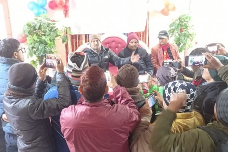 इ–रिक्सा व्यवस्थापनमा प्रतिबद्ध छौं, अवैधलाई प्रतिबन्ध गर्छौंः प्रशान्त विष्ट