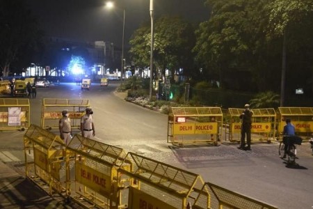ओमिक्रोन संक्रमण बढेपछि नयाँ दिल्लीमा कर्फ्यू
