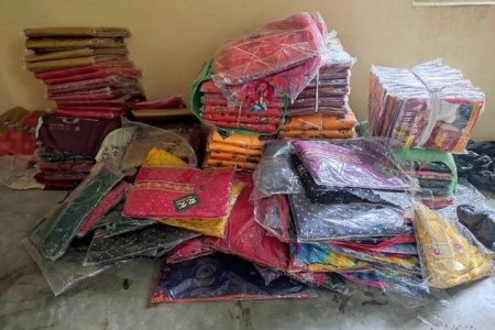 बाँके प्रहरीद्वारा नेपालगन्जबाट अवैध लत्ताकपडा बरामद