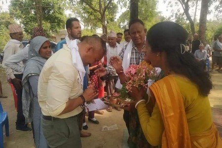 एमालेका उम्मेदवार सुमन मल्लले ‘मनका कुरा’ लेखेर मतदातालाई पठाए पत्र