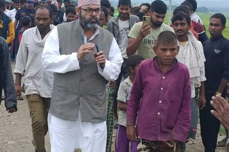 स्वास्थ्यमा समस्या आएपछि नरैनापुरका अध्यक्ष शाह अस्पताल भर्ना