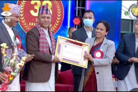 नेपाल टेलिभिजनको सर्वोत्कृष्ट सम्वाददाता बाँकेका रुद्र सुवेदी