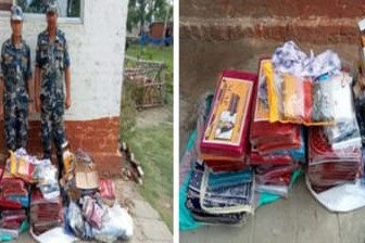 सशस्त्र प्रहरीद्वारा कृष्णनगर भित्रिदै गरेको लाखौंको अवैध लत्ताकपडा बरामद