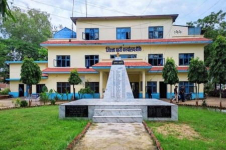 होलीमा बाँके प्रहरीले गर्यो सबैमा अनुरोध (सूचनासहित)
