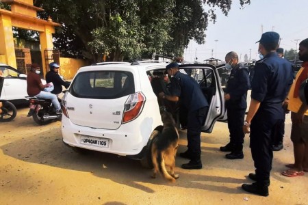 जमुनाहा नाकामा तालिम प्राप्त कुकुर परिचालन