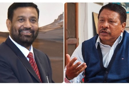 कसलाई समर्थन गर्ने बारे निधि र सिंहबिच छलफल हुँदै