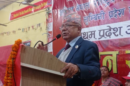 एमाले पार्टी होइन, केपी ओलीको निजी कम्पनी होः माधव नेपाल