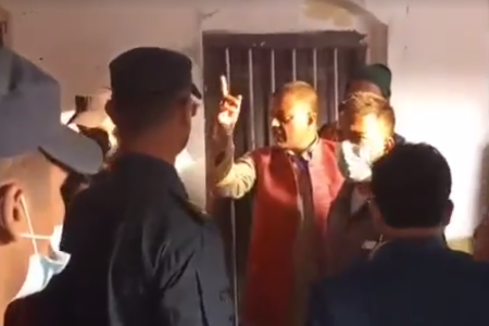 प्रदेश २ को अधिबेशनमा देउवा र निधि पक्षबिच झडप, मतदान स्थगित