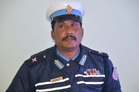 बाँके ट्राफिक मापसे गर्ने माथि कडारुपमा प्रस्तुत हुँदै