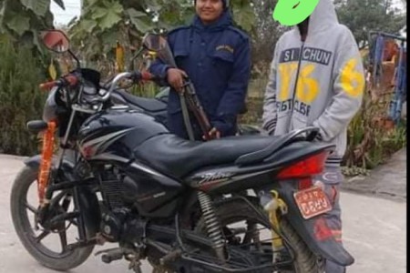 मोटरसाइकल चोरी गरी रुपइडिहा लैजाने क्रममा चोर जमुनाह प्रहरीको फन्दामा
