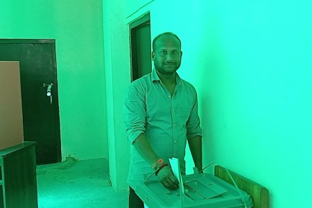 नेपालगन्जमा कार्यपालिका सदस्यका लागि मतदान जारी