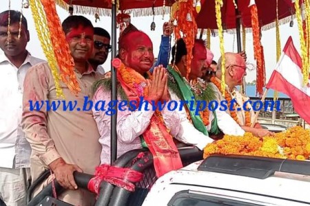 नेपालगञ्जमा सत्तारुढ गठबन्धनको विजय उत्सब (फोटो फिचरसहित)