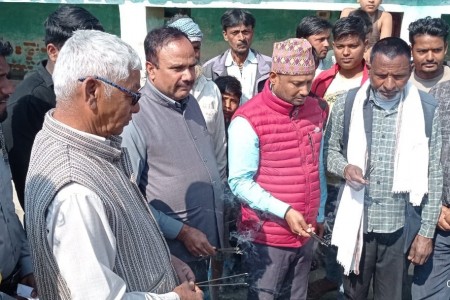 नेपालगञ्ज-१५ जमुनाहामा सडक बत्ती जडान र सडक स्तरोन्नति हुँदै