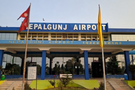 श्रोत नखुलेको २६ लाखसहित नेपालगञ्ज विमानस्थलबाट कर अधिकृत पक्राउ