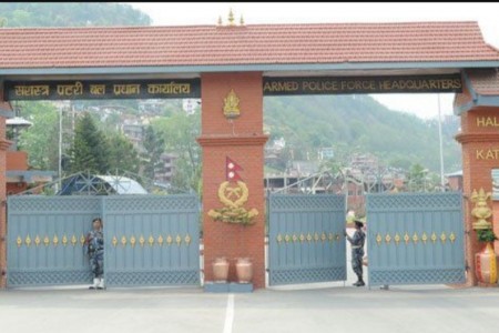 सशस्त्र प्रहरीका १२ जना सम्पर्कविहीन