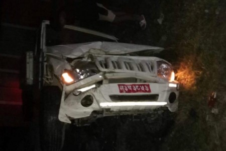 दाङमा तरकारी बोकेको जीपले मोटरसाइकललाई ठक्कर दिँदा एक जनाको मृत्यु
