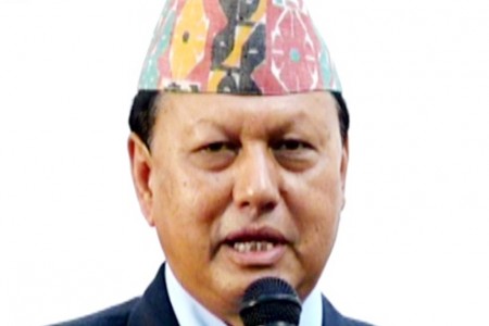 आत्मदाह गरेका प्रेम आचार्यका छोरीहरुलाई स्नातकसम्म निशुल्क पढाउने कांग्रेस सांसद बस्नेतको घोषणा