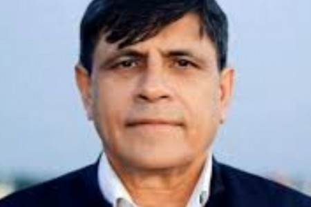 गाडी ठोक्किएपछि नेकपा 'एस' का नेता घनश्याम भुसाल अस्पताल भर्ना