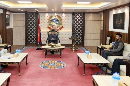 सत्तारुढ दलको उच्चस्तरीय राजनीतिक संयन्त्रको बैठक बालुवाटारमा जारी