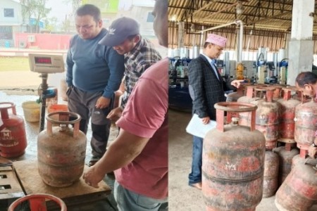 बाँकेका ग्यास उद्योगमा ठुलो मात्रामा म्याद सकिएका ग्यास सिलिण्डर फेला परे