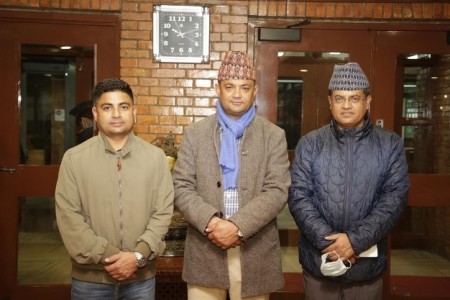 स्वास्थ्यमन्त्री गिरी स्विटजरल्याण्ड प्रस्थान