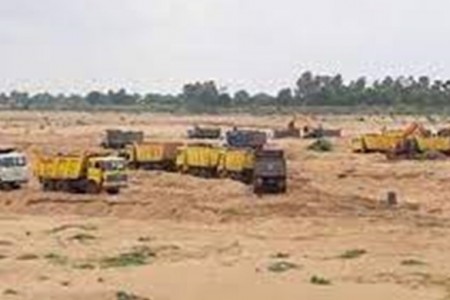 नदीजन्य पदार्थको अवैध उत्खननको हब बन्दै दाङ