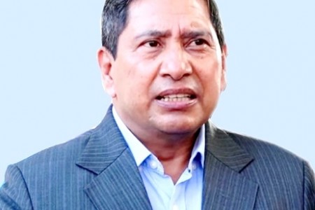आवश्यक परे जनतालाई सरकारबाटै ऋण उपलब्ध गराउने योजना छः उपप्रधानमन्त्री श्रेष्ठ
