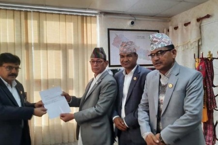 कर्णाली प्रदेश सरकारबाट नेकपा एमाले बाहिरियो