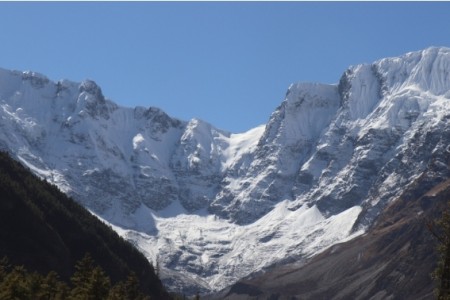 अन्नपूर्ण हिमालमा एक भारतीय आरोहीको मृत्यु, एकको उद्दार, अझै एक बेपत्ता
