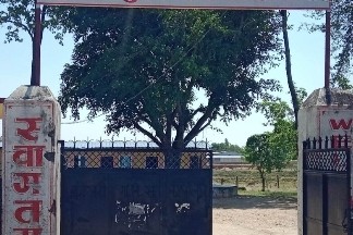 फुसको छानोरहित खजुरा बनाउने अभियानमा गाउँपालिका