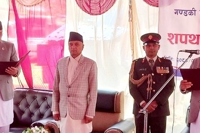 गण्डकीका नवनियुक्त मुख्यमन्त्री सुरेन्द्र पाण्डेले लिए शपथ