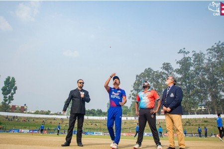 नेपालले लगातार गुमायो २ विकेट, भिम पनि आउट भए