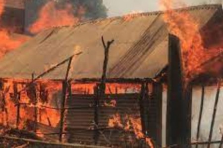 अर्घाखाँची आगलागी घटनामा जलेर गम्भीर घाइते भएका चारै जनाको मृत्यु