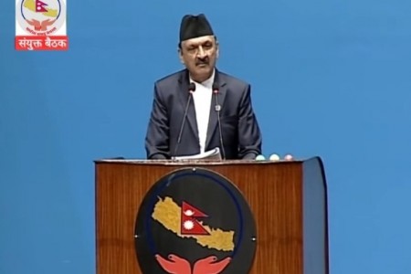 प्रतिनिधि सभामा सांसदहरूले उठाएका प्रश्नको जवाफ दिँदै अर्थमन्त्री