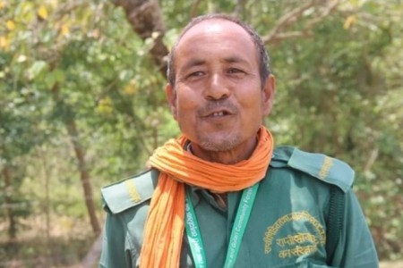 राप्तीपीडित तथा गुलरी सामुदायिक वनका वन हेरालु भन्छन् ,'वन्यजन्तु बढ्दा खुसी लागेको छ’