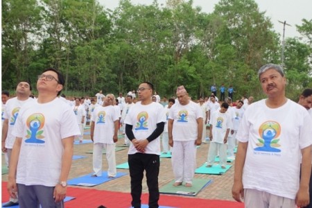 लुम्बिनीमा योग कार्यक्रम गरियो