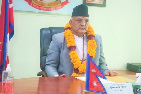 मुख्यमन्त्री पाण्डेले गरे माओवादीका दुई मन्त्रीलाई बर्खास्त