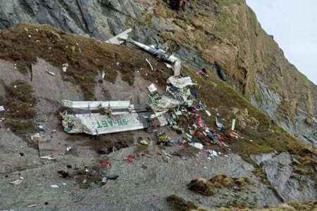 सम्पर्कविहिन तारा एयरको जहाज टुक्रा-टुक्रा भएको अवस्थामा भेटियो