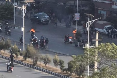 संसद भवन अगाडि आत्मदाहको प्रयास !