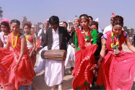 थारु समुदायमा माघीको रौनक