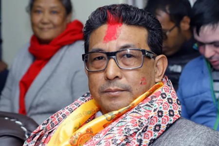 दीपक मनाङे खेलकुद मन्त्री