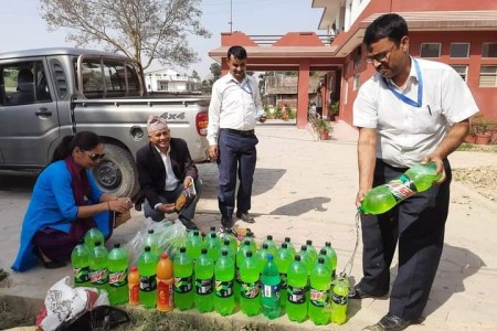 रुपइडिहाबाट आउने पेय पदार्थ ल्याउन रोक लगाइयो