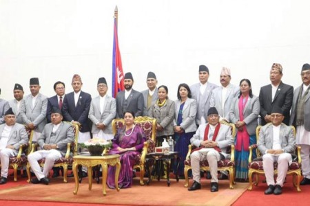 नवनियुक्त उपप्रधानमन्त्रीसहित मन्त्रीहरुले लिए सपथ